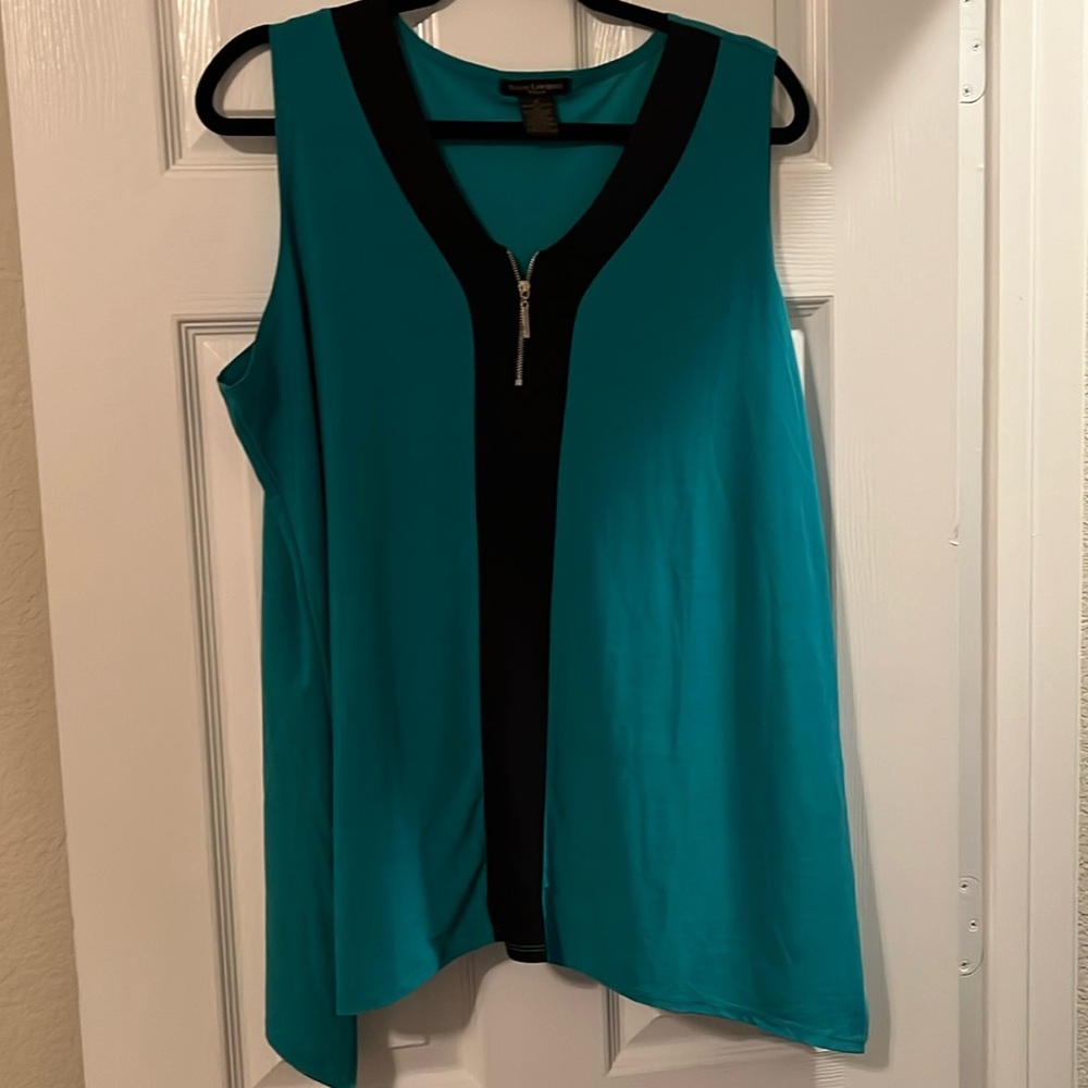 Pretty blue Career top